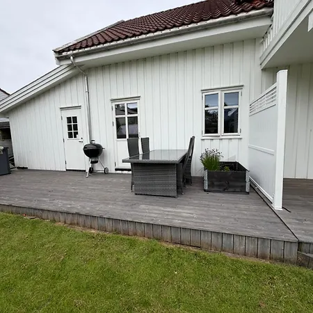 For Opptil 4 Personer Naer Flyplass Og Stavanger Sentrum Сола
